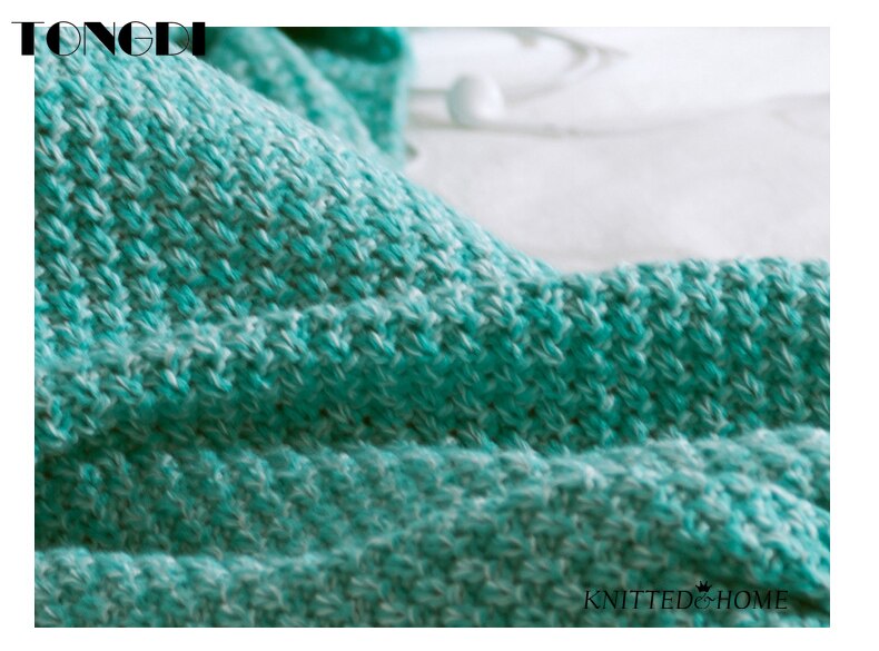 Mermaid Dreams Knit Blanket – Cozy Tail for Your Inner Princess