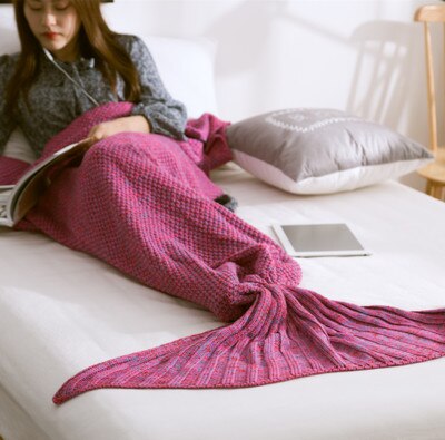Mermaid Dreams Knit Blanket – Cozy Tail for Your Inner Princess