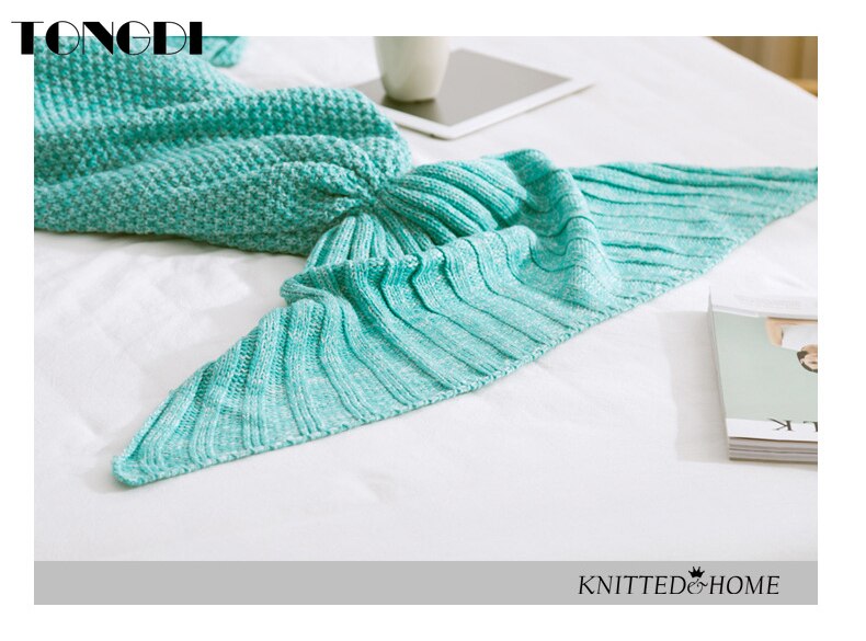 Mermaid Dreams Knit Blanket – Cozy Tail for Your Inner Princess