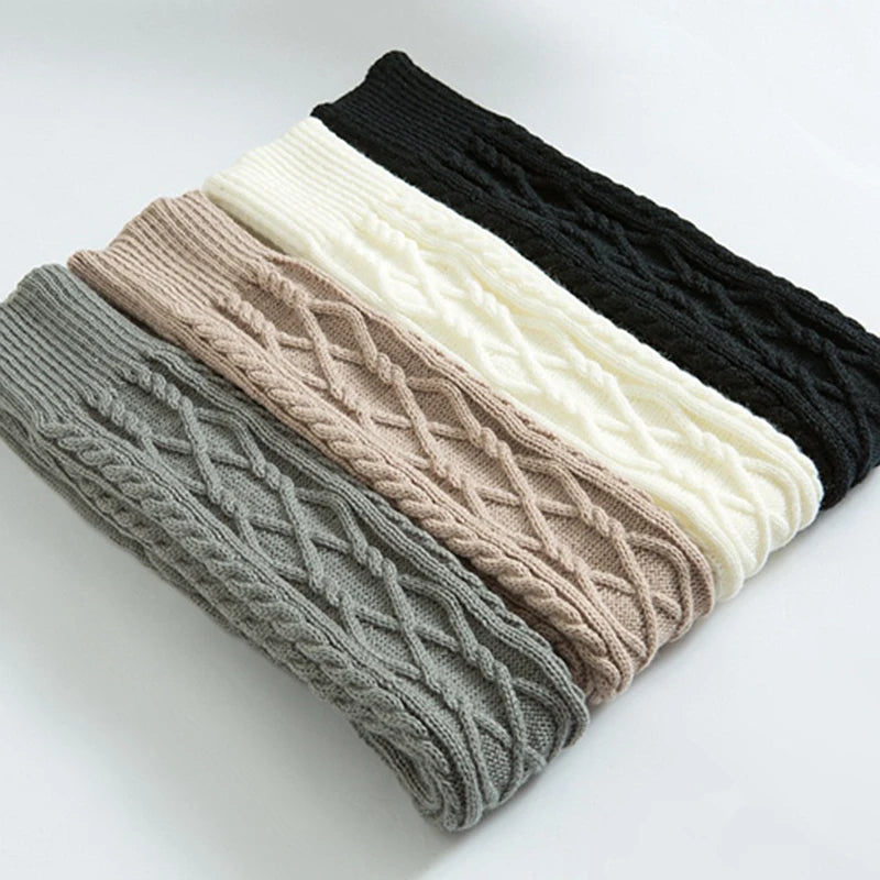 Knitted knee over foot warm leg socks knitted yarn warm knee pads double diamond shaped floor socks